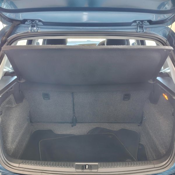 2015-Volkswagen-Polo-GP-12-TSI-Comfortline-66kW image:7