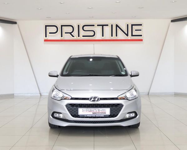 2015-Hyundai-i20-14-Fluid-Auto image:1