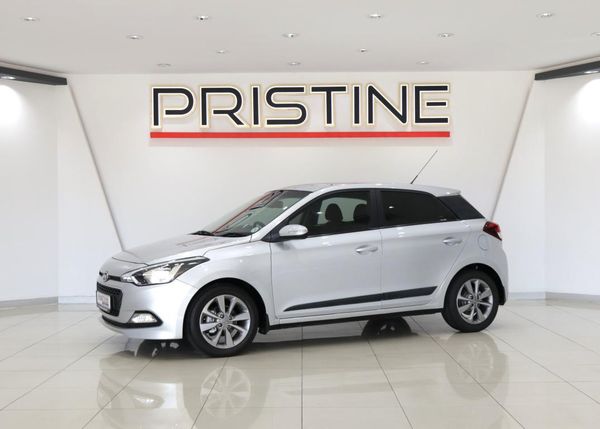 2015-Hyundai-i20-14-Fluid-Auto image:2