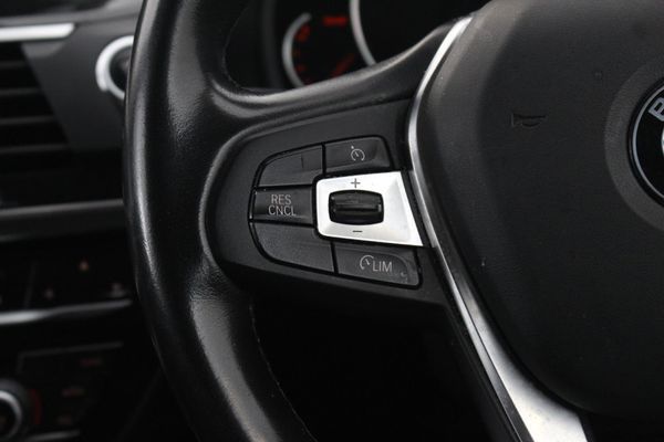 2018-BMW-X3-xDrive20d image:4
