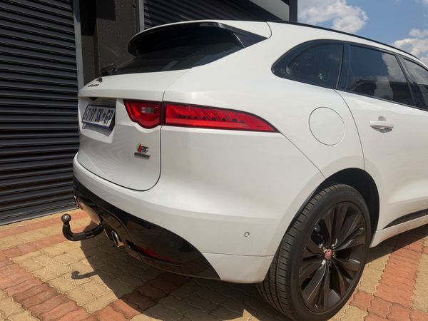 2017-Jaguar-F-Pace-30D-AWD-S image:5