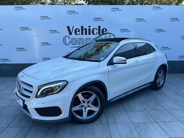 2015-Mercedes-Benz-GLA-250-4Matic-Petrol-Auto-R4900-pm image:1
