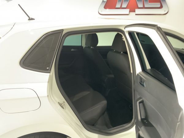 2022-Volkswagen-Polo-10-TSI-Life image:11