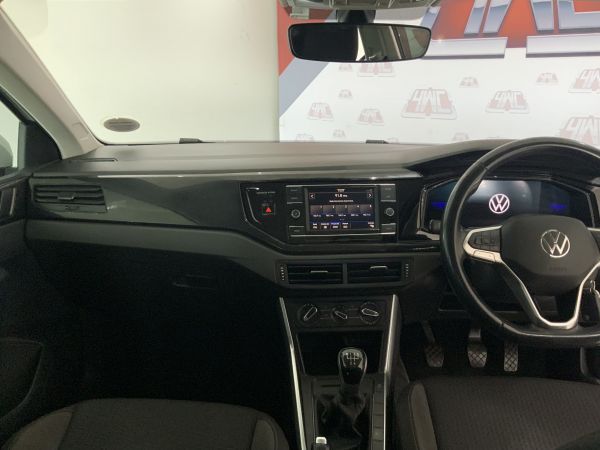2022-Volkswagen-Polo-10-TSI-Life image:12