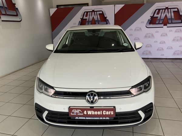 2022-Volkswagen-Polo-10-TSI-Life image:1