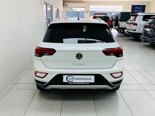2022-Volkswagen-T-Roc-14-TSI-Design-Auto image:9
