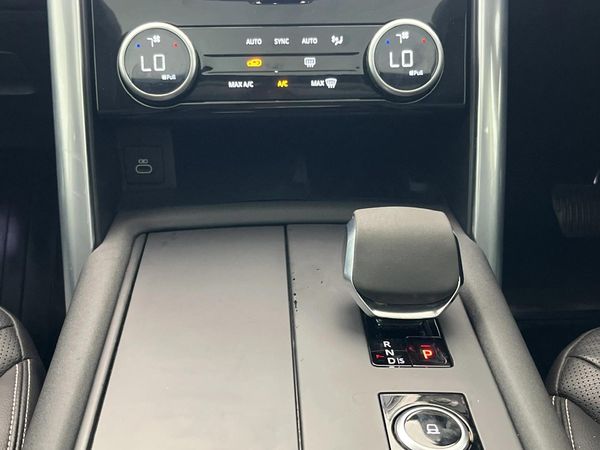 2021-Land-Rover-Discovery-30-TD-S-D300 image:10