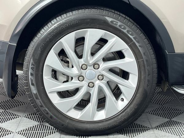 2021-Land-Rover-Discovery-30-TD-S-D300 image:7
