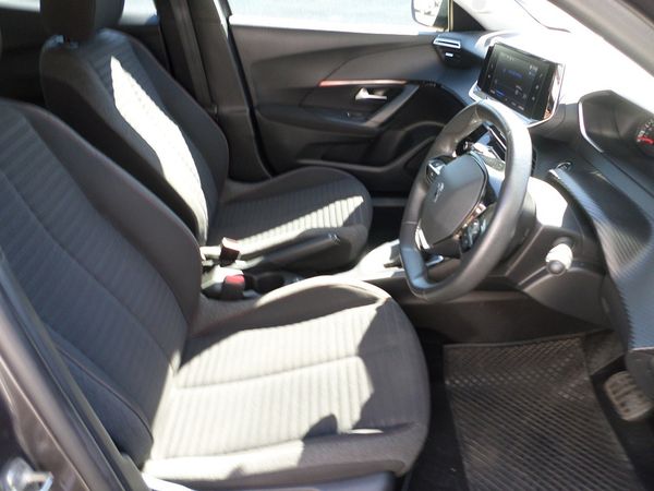 2022-Peugeot-2008-12T-Allure-Auto image:9