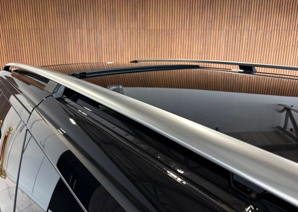2026-Mercedes-Benz-V-Class-V-300d-Exclusive image:20