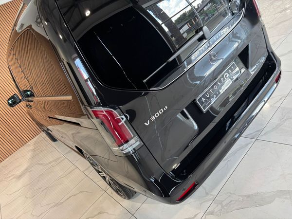 2026-Mercedes-Benz-V-Class-V-300d-Exclusive image:23
