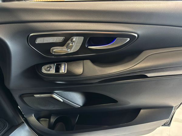 2026-Mercedes-Benz-V-Class-V-300d-Exclusive image:4