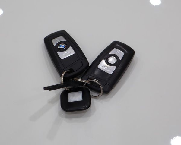 2012-BMW-3-Series-320i-Auto image:18