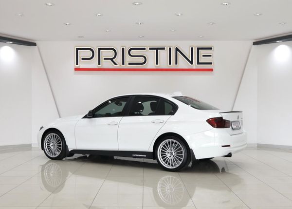 2012-BMW-3-Series-320i-Auto image:3