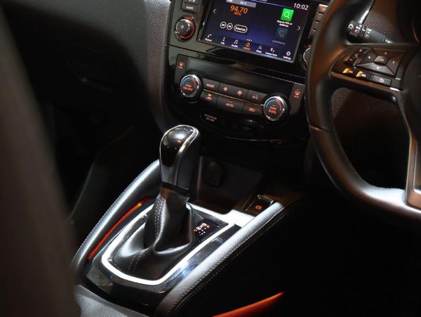 2021-Nissan-Qashqai-12T-Midnight-Auto image:17