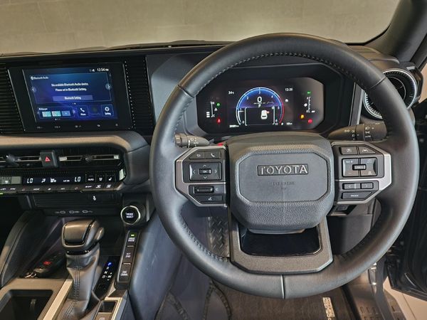 2025-Toyota-Land-Cruiser-Prado-TX-28GD-Auto image:11