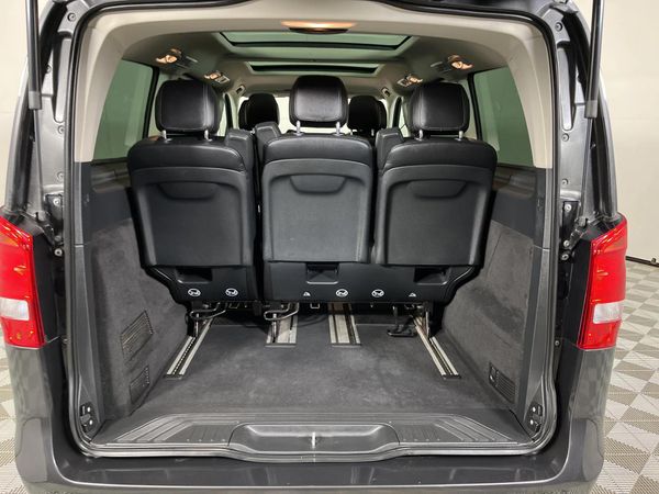 2021-Mercedes-Benz-V-Class-V-220d-Auto image:12
