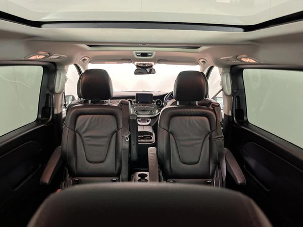 2021-Mercedes-Benz-V-Class-V-220d-Auto image:13