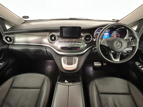 2021-Mercedes-Benz-V-Class-V-220d-Auto image:1