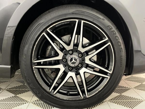 2021-Mercedes-Benz-V-Class-V-220d-Auto image:4