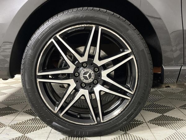 2021-Mercedes-Benz-V-Class-V-220d-Auto image:6