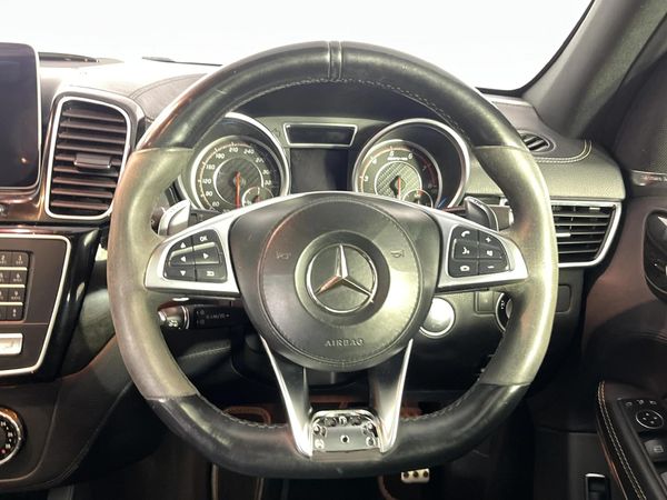 2018-Mercedes-AMG-GLS-63-AMG image:11