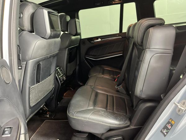 2018-Mercedes-AMG-GLS-63-AMG image:3