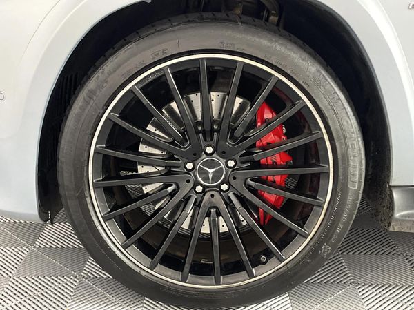 2018-Mercedes-AMG-GLS-63-AMG image:4