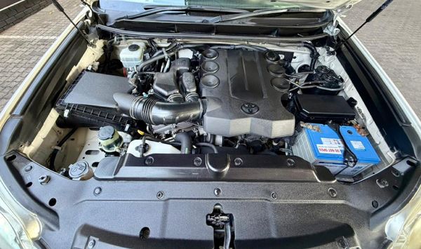 2011-Toyota-Land-Cruiser-Prado-40-V6-TX-Auto image:10