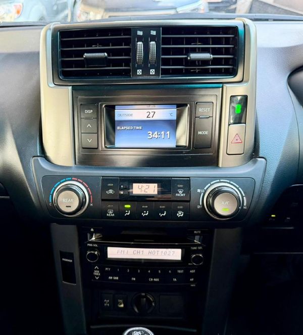 2011-Toyota-Land-Cruiser-Prado-40-V6-TX-Auto image:12