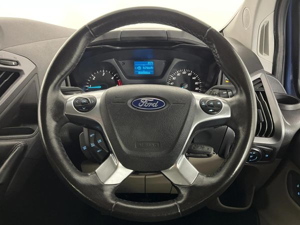 2018-Ford-Tourneo-Custom-22-TDCi-Trend-LWB-92kW image:9