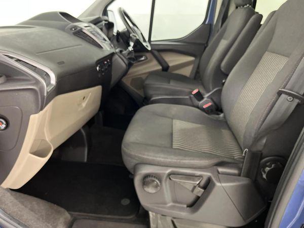 2018-Ford-Tourneo-Custom-22-TDCi-Trend-LWB-92kW image:5