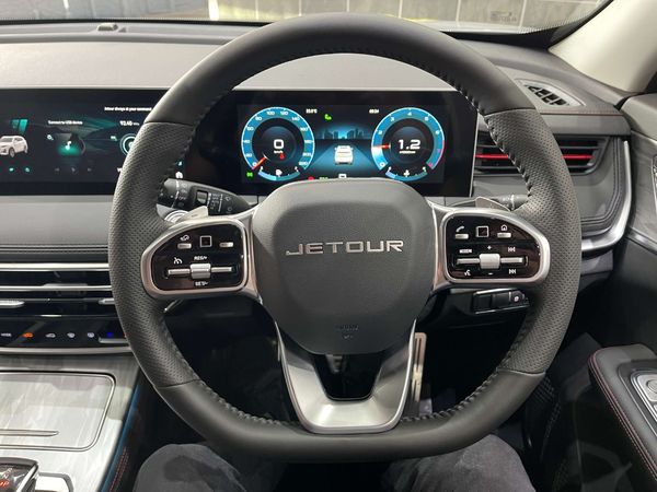 2026-Jetour-X70-Plus-15T-Deluxe image:8