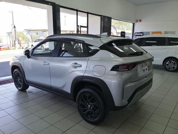 2026-Suzuki-Fronx-15-GL image:2
