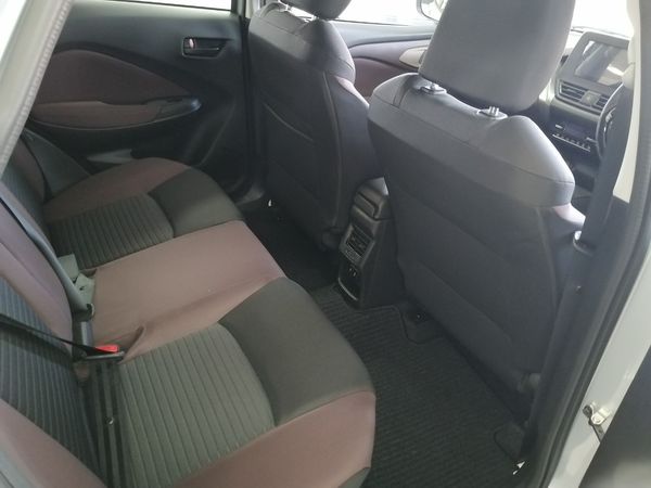 2026-Suzuki-Fronx-15-GL image:4