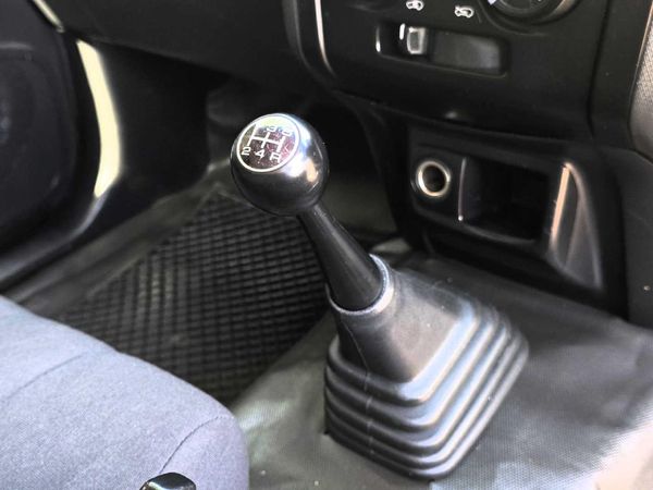 2021-Isuzu-D-Max-250-HO-Fleetside-Safety-Single-Cab image:9