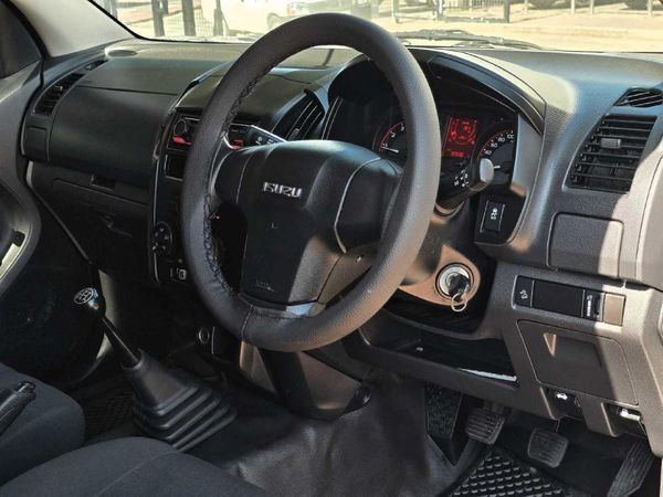 2021-Isuzu-D-Max-250-HO-Fleetside-Safety-Single-Cab image:13