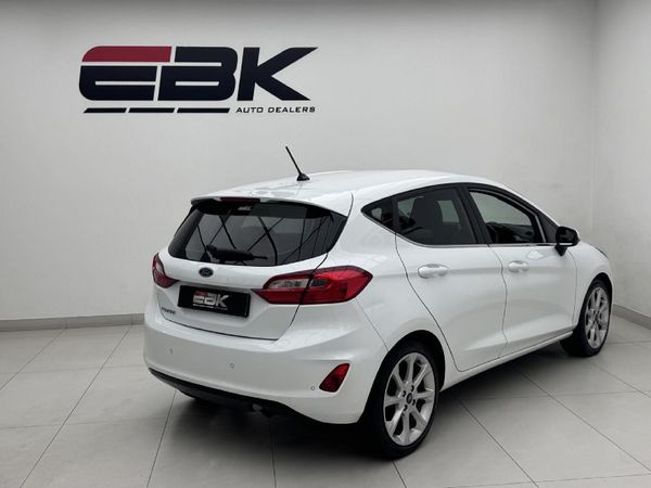 2019-Ford-Fiesta-10-EcoBoost-Titanium-Auto-5-dr image:5