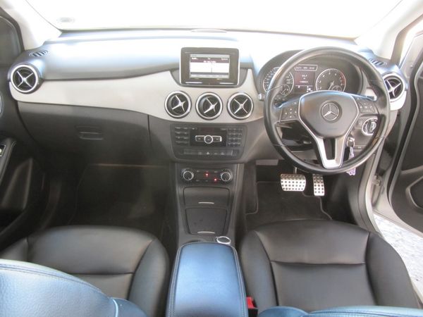 2013-Mercedes-Benz-B-Class-B-180-BE-Auto image:10