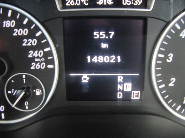 2013-Mercedes-Benz-B-Class-B-180-BE-Auto image:6