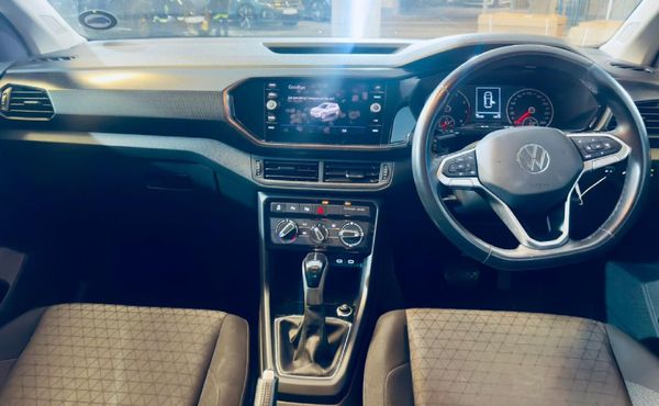 2022-Volkswagen-T-Cross-10-TSI-Comfortline-Auto image:2