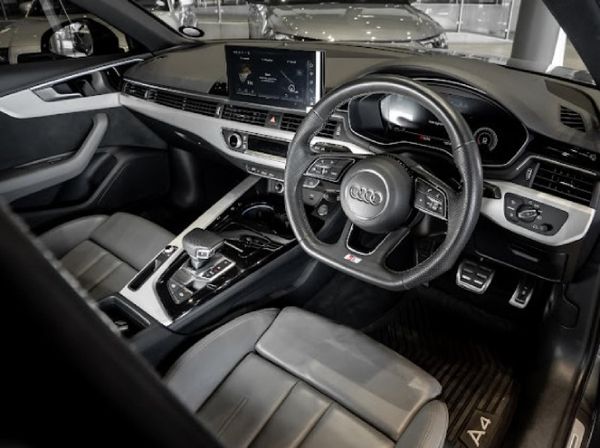 2024-Audi-A4-Black-Edition-Auto-40-TFSI image:11