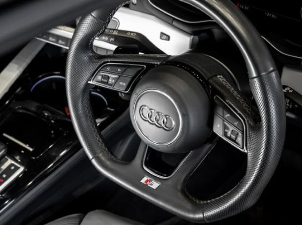 2024-Audi-A4-Black-Edition-Auto-40-TFSI image:16