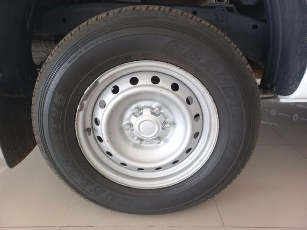 2022-Isuzu-D-Max-19-DDI-HR-L-4x4-Single-Cab image:10