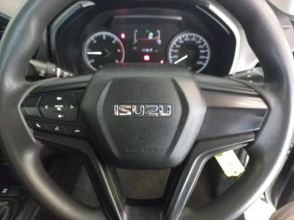 2022-Isuzu-D-Max-19-DDI-HR-L-4x4-Single-Cab image:16