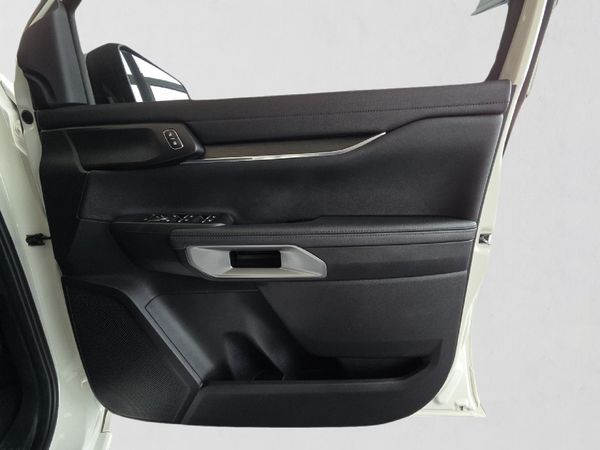 2025-Ford-Everest-20D-Bi-Turbo-XLT-Auto image:14