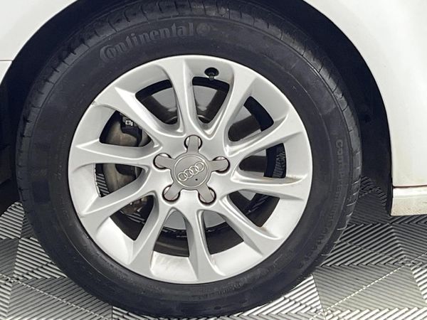 2015-Audi-A3-Sportback-16-TDI-S-Auto image:4