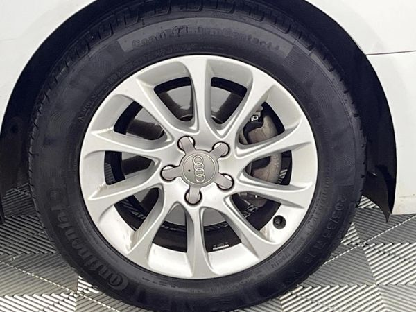 2015-Audi-A3-Sportback-16-TDI-S-Auto image:5