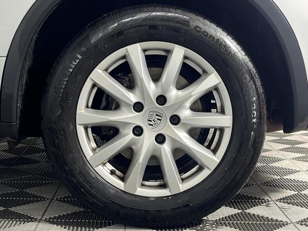 2012-Porsche-Cayenne-Diesel-Auto image:6
