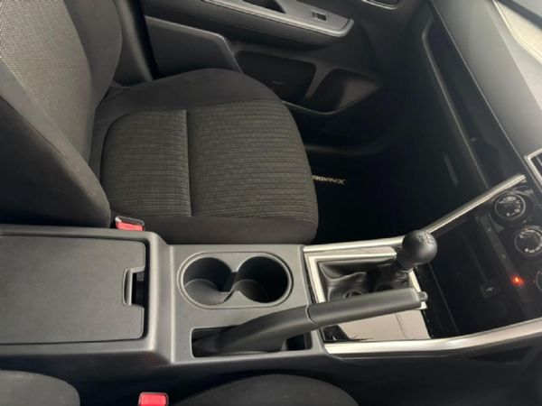 2026-Mitsubishi-Xpander-15 image:8